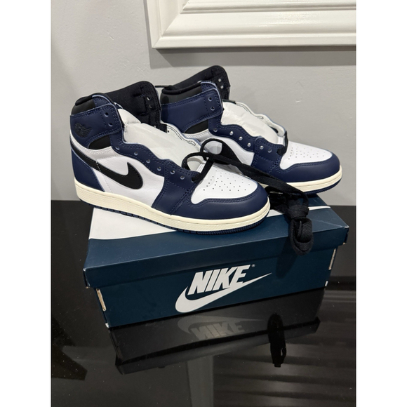 Nike Other - Nike Air Jordan 1 High OG Midnight Navy DZ5485-401 Size 4.5Y New